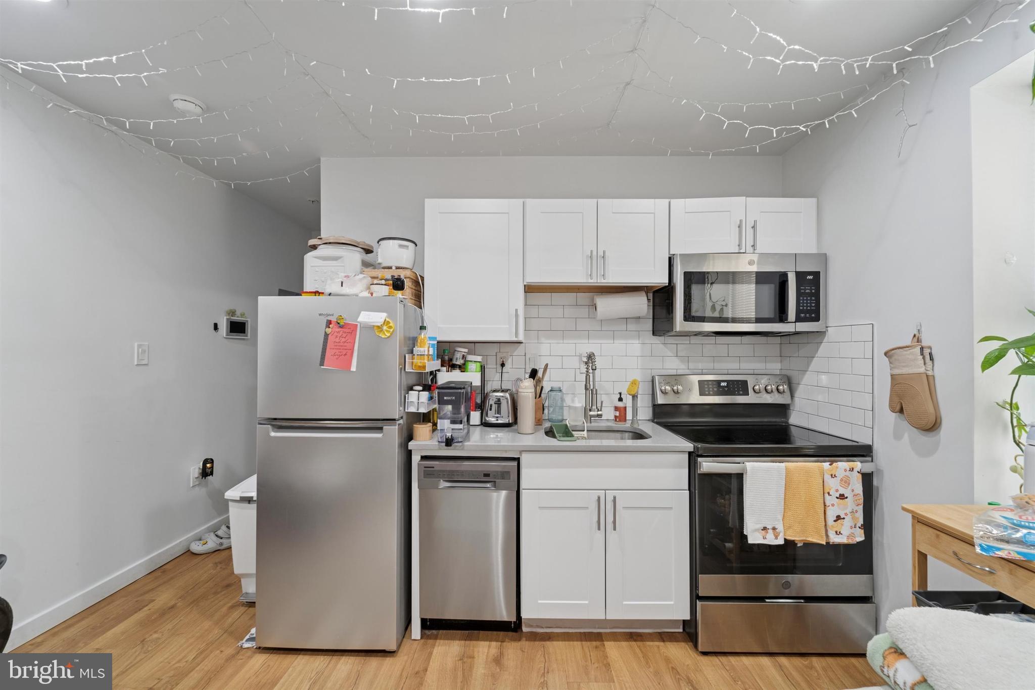FAIRMOUNT - Residential Income