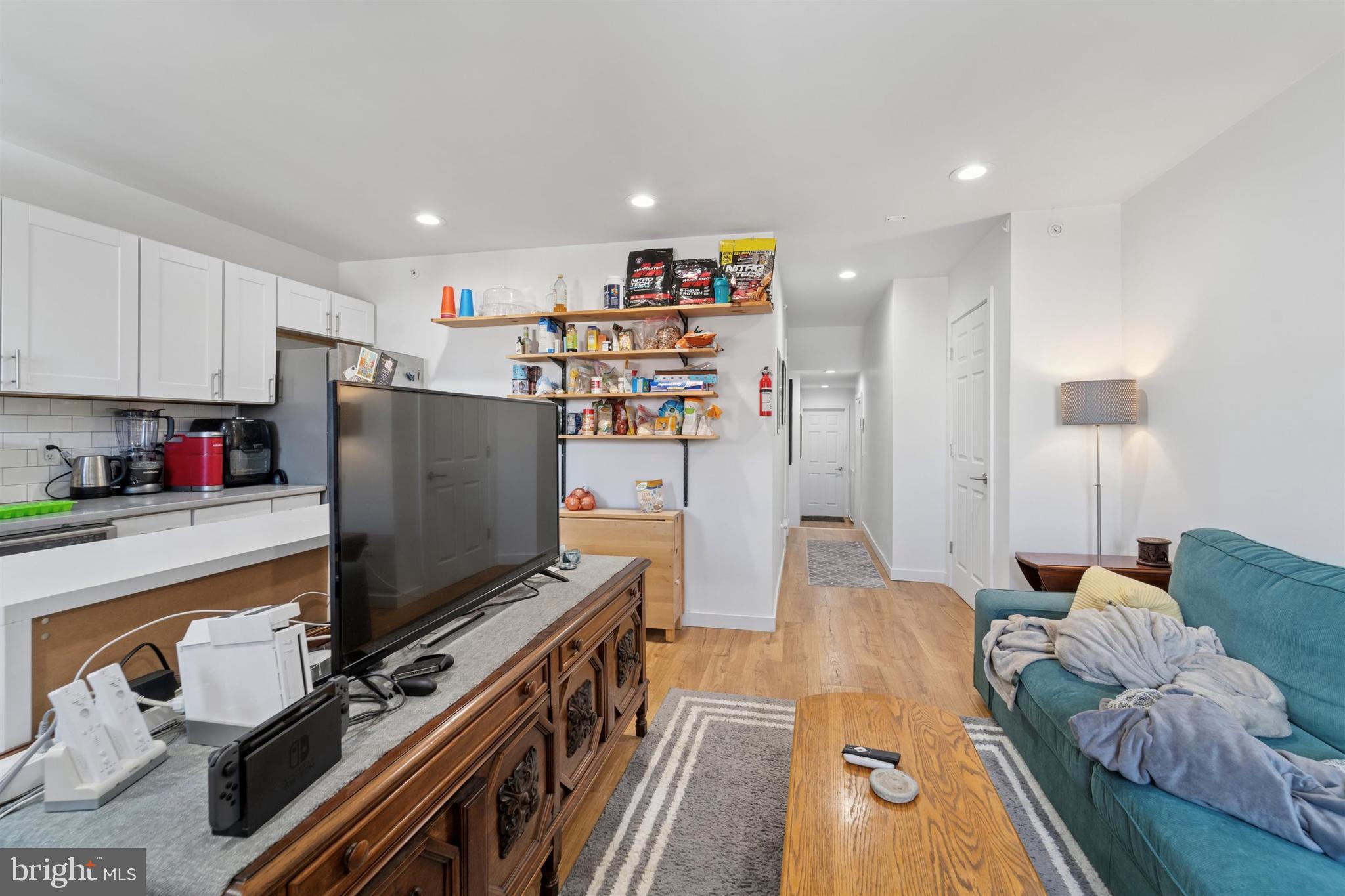 FAIRMOUNT - Residential Income