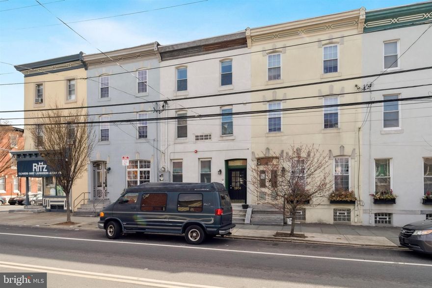 Welcome to 2904 Poplar Street. This beautifully-designed apartment building presents a tremendous opportunity for multifamily real estate investment in the Art Museum district, Philadelphia.One bi level three bedroom and 3 bath apartment, Rented for 2,640. Two 1 bedroom apartments (1,370 and 1,260) and a two bedrooms 2 baths apartment, Rented for 1,920. The property was fully renovated in 2020 with spacious layouts, High end finishes and all desired amenities commanding impressive rents . It has been fully leased since renovated,

The property has a Use permit and rental license for 4 units.

The third floor has a big sized two bedroom with two bathroom apartment.

The property has a Use permit and rental license for 4 units.