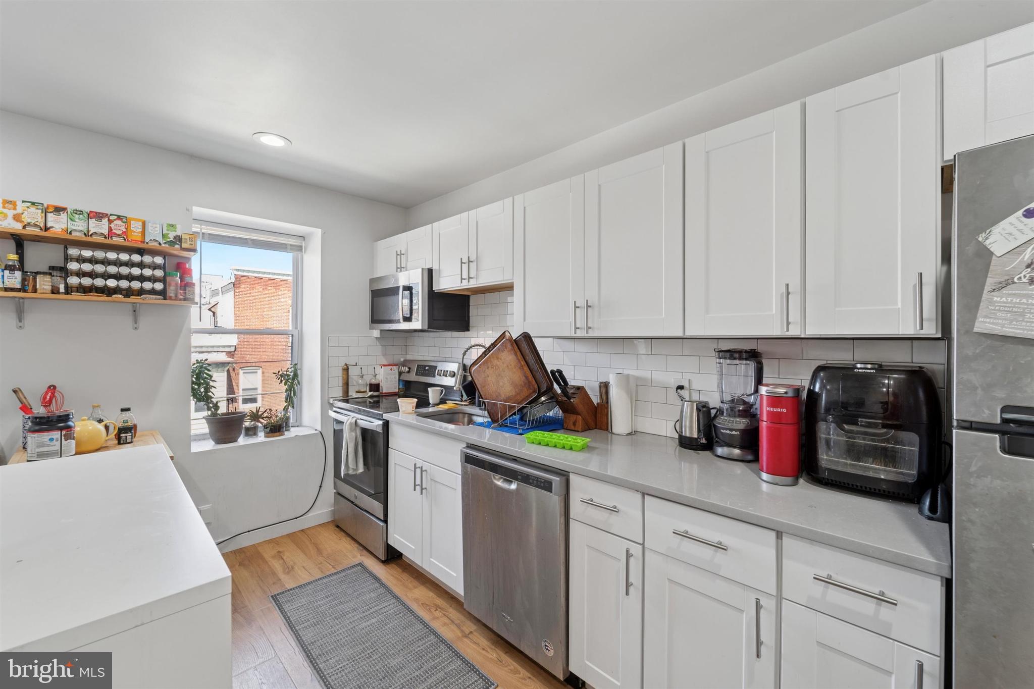 FAIRMOUNT - Residential Income