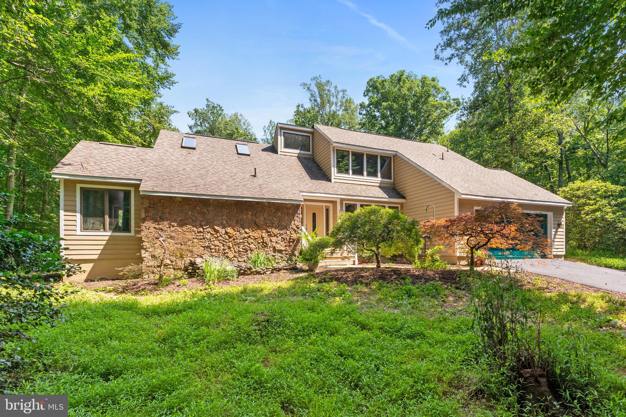 8911 MILLWOOD DRIVE