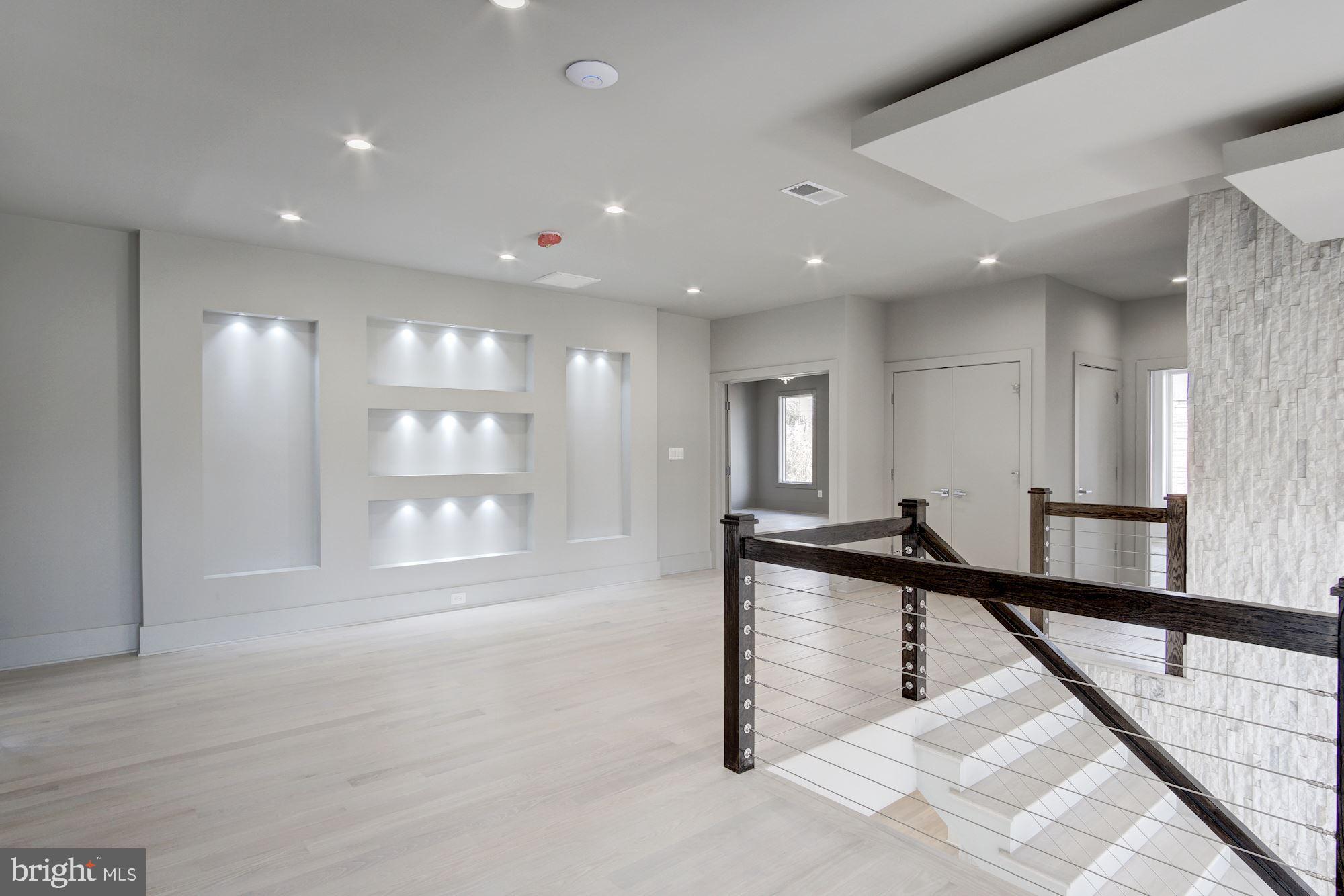 ROCK SPRING - Residential