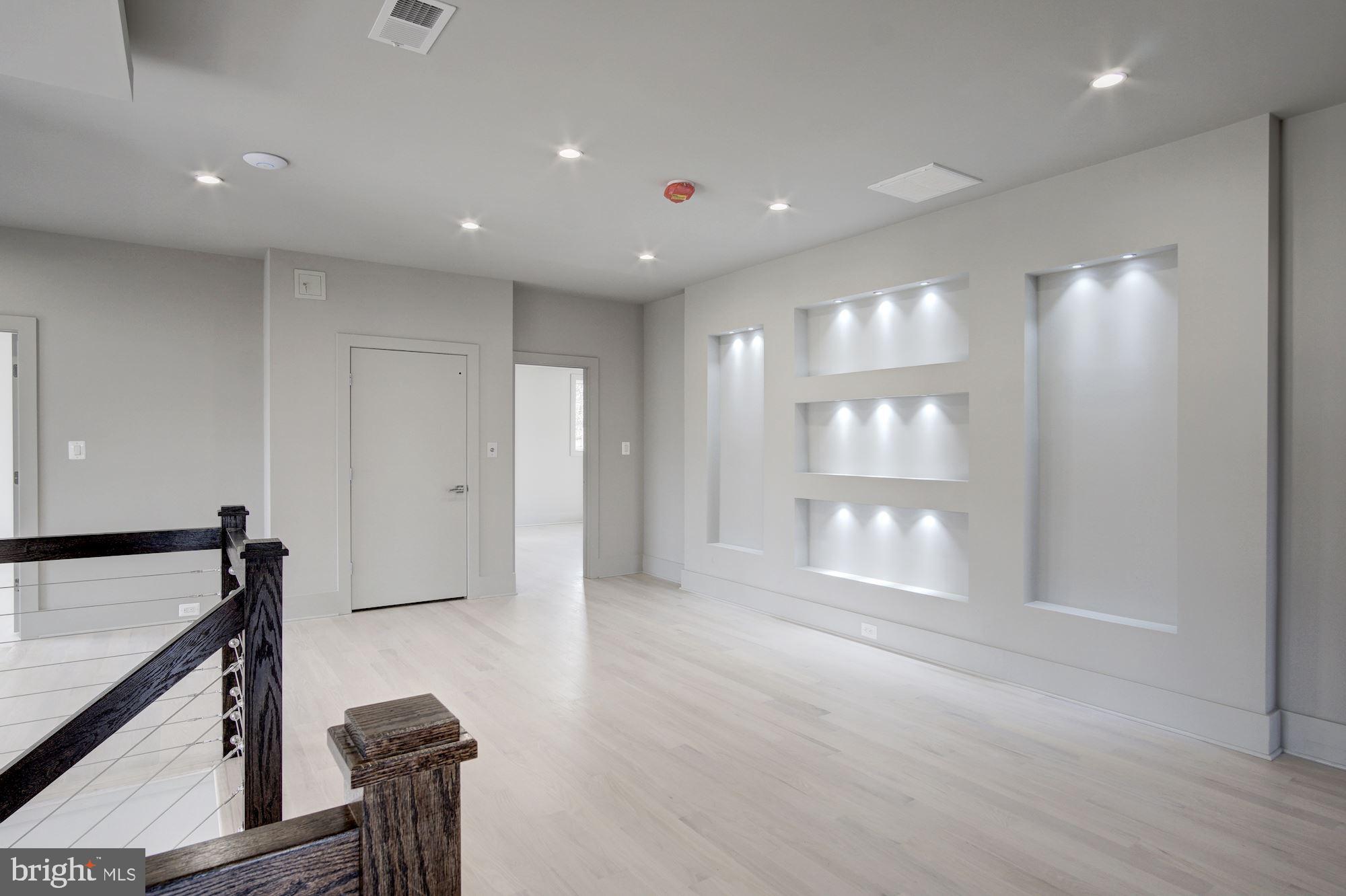 ROCK SPRING - Residential