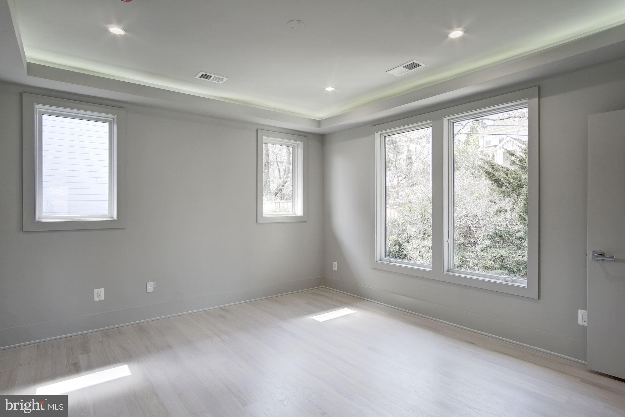 ROCK SPRING - Residential