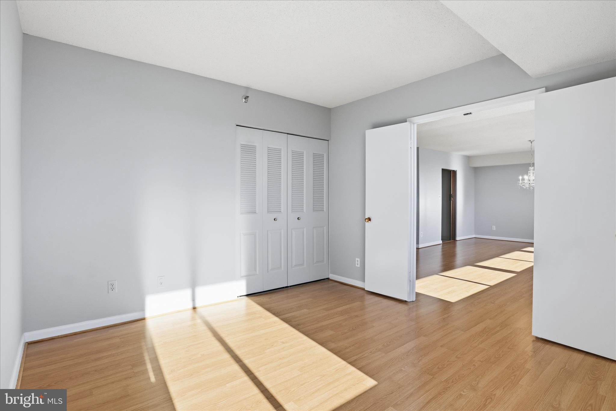 SKYLINE HOUSE - Residential