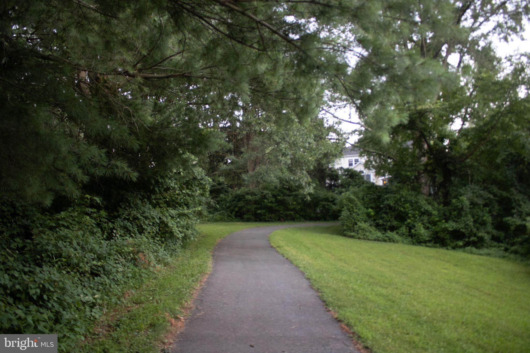 MC LEAN HUNT ESTATES - Residential