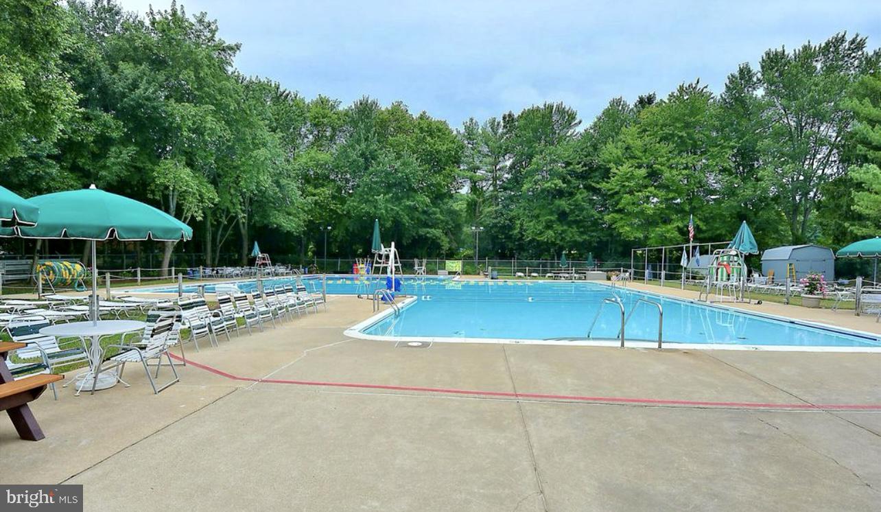 MC LEAN HUNT ESTATES - Residential