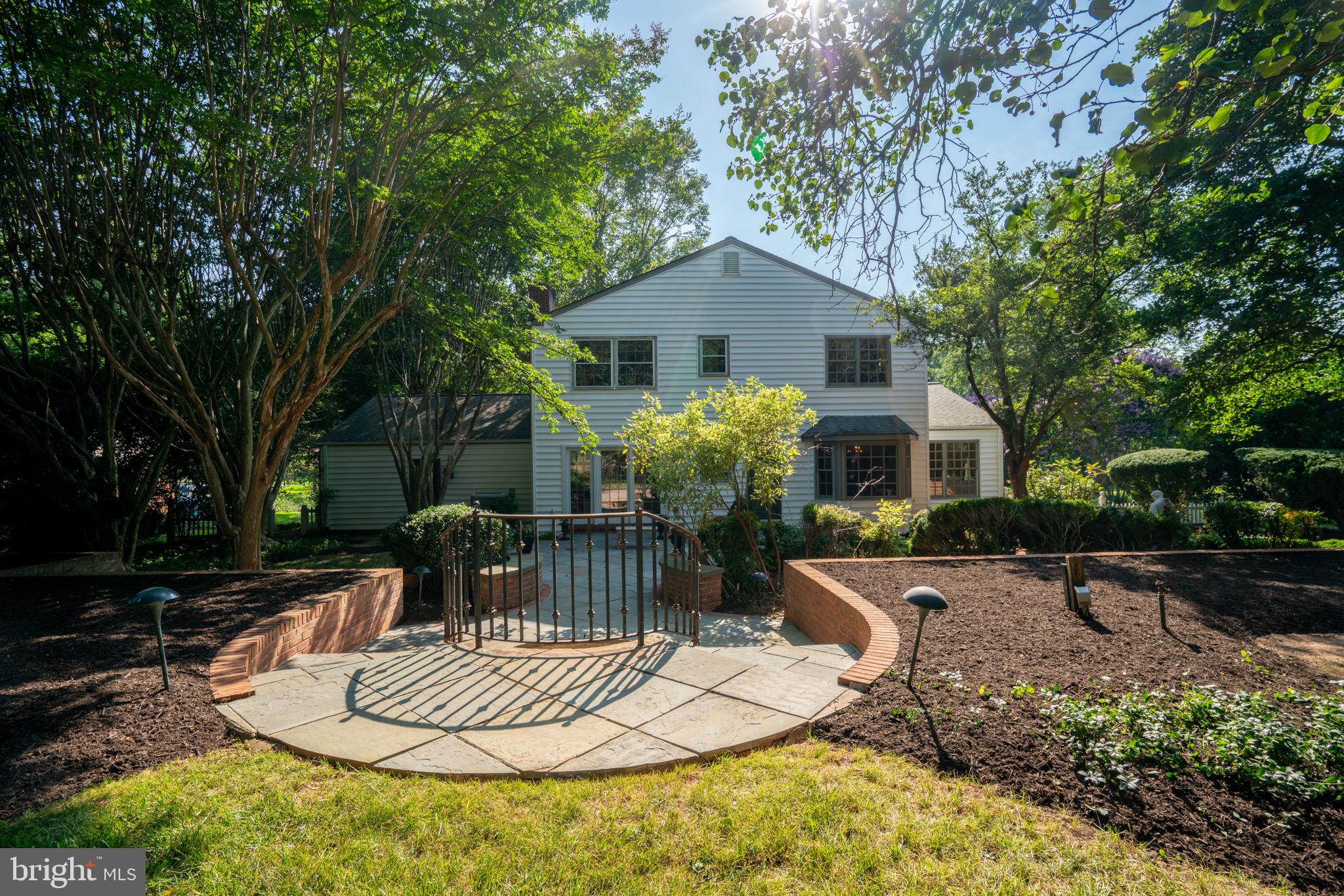 MC LEAN HUNT ESTATES - Residential