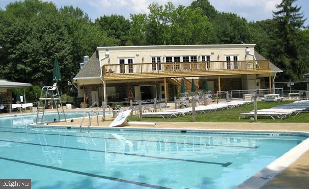 MC LEAN HUNT ESTATES - Residential