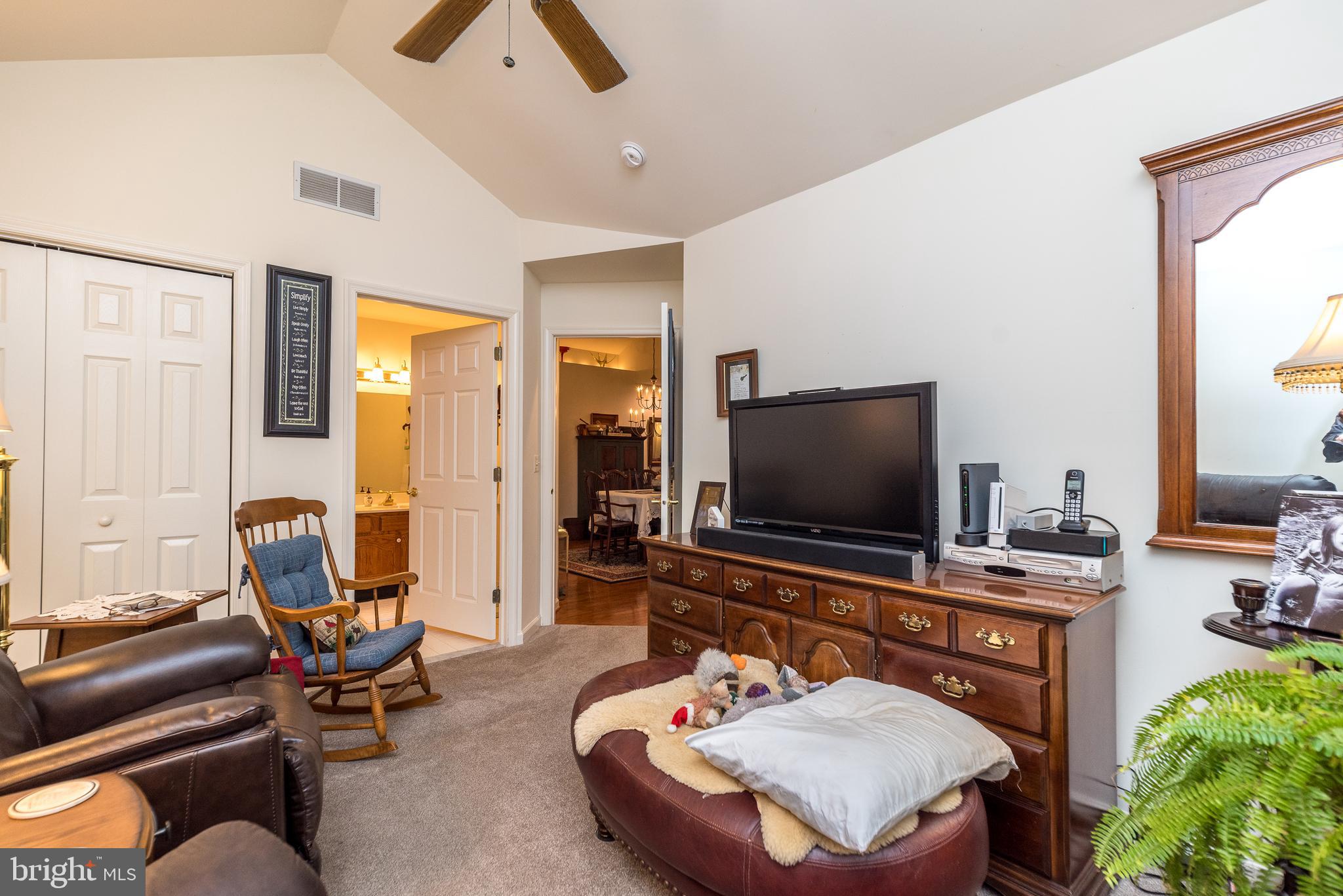LIONSGATE - Residential
