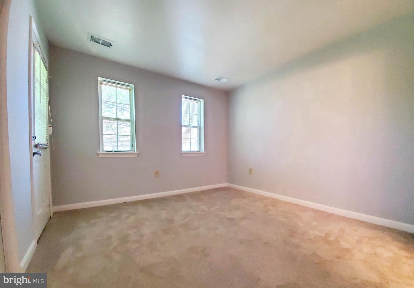 FLOWER HILL - Residential Lease