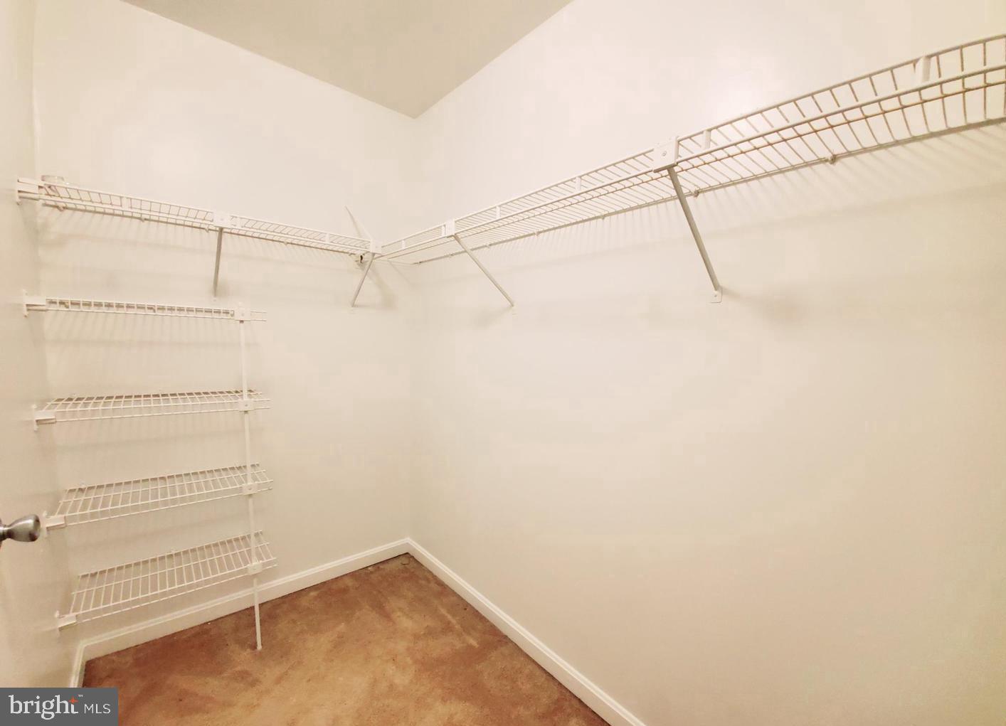 FLOWER HILL - Residential Lease