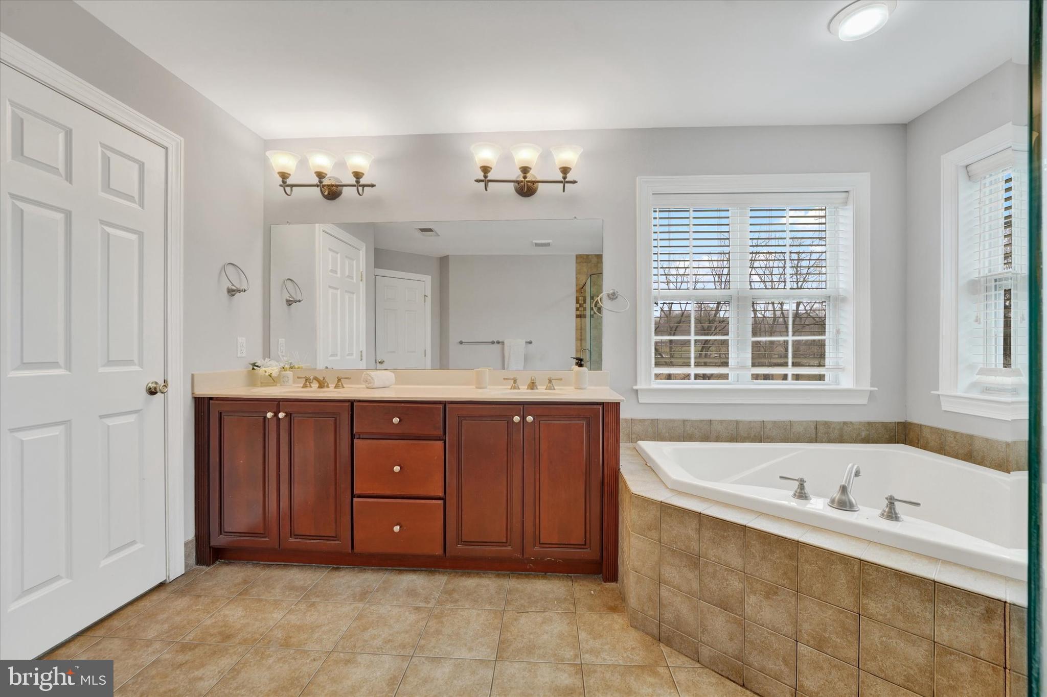 CARISBROOKE - Residential