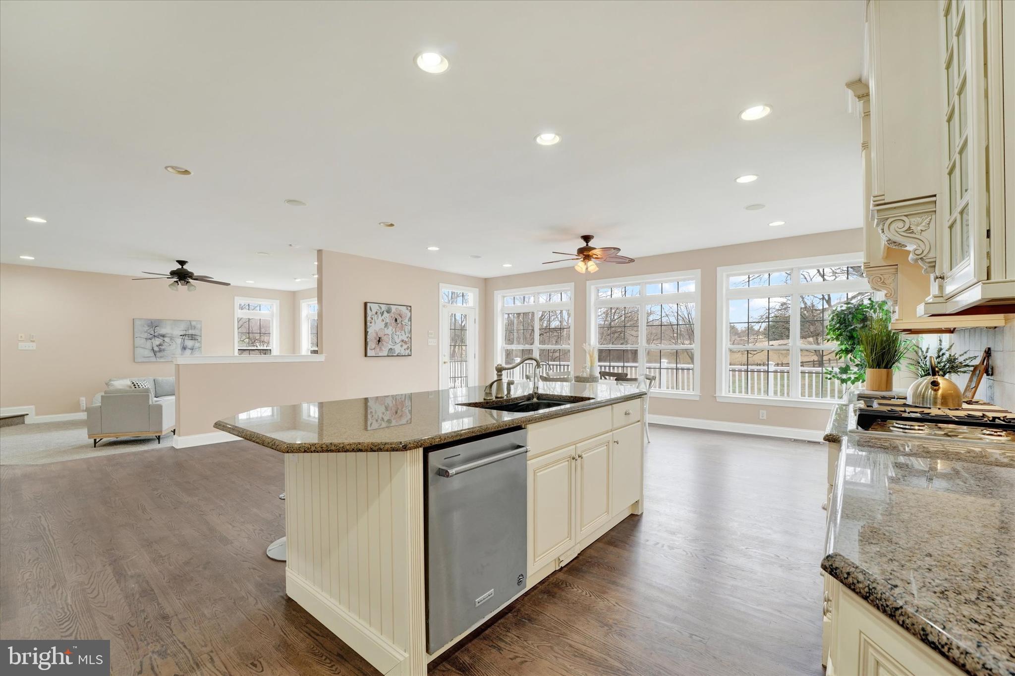 CARISBROOKE - Residential