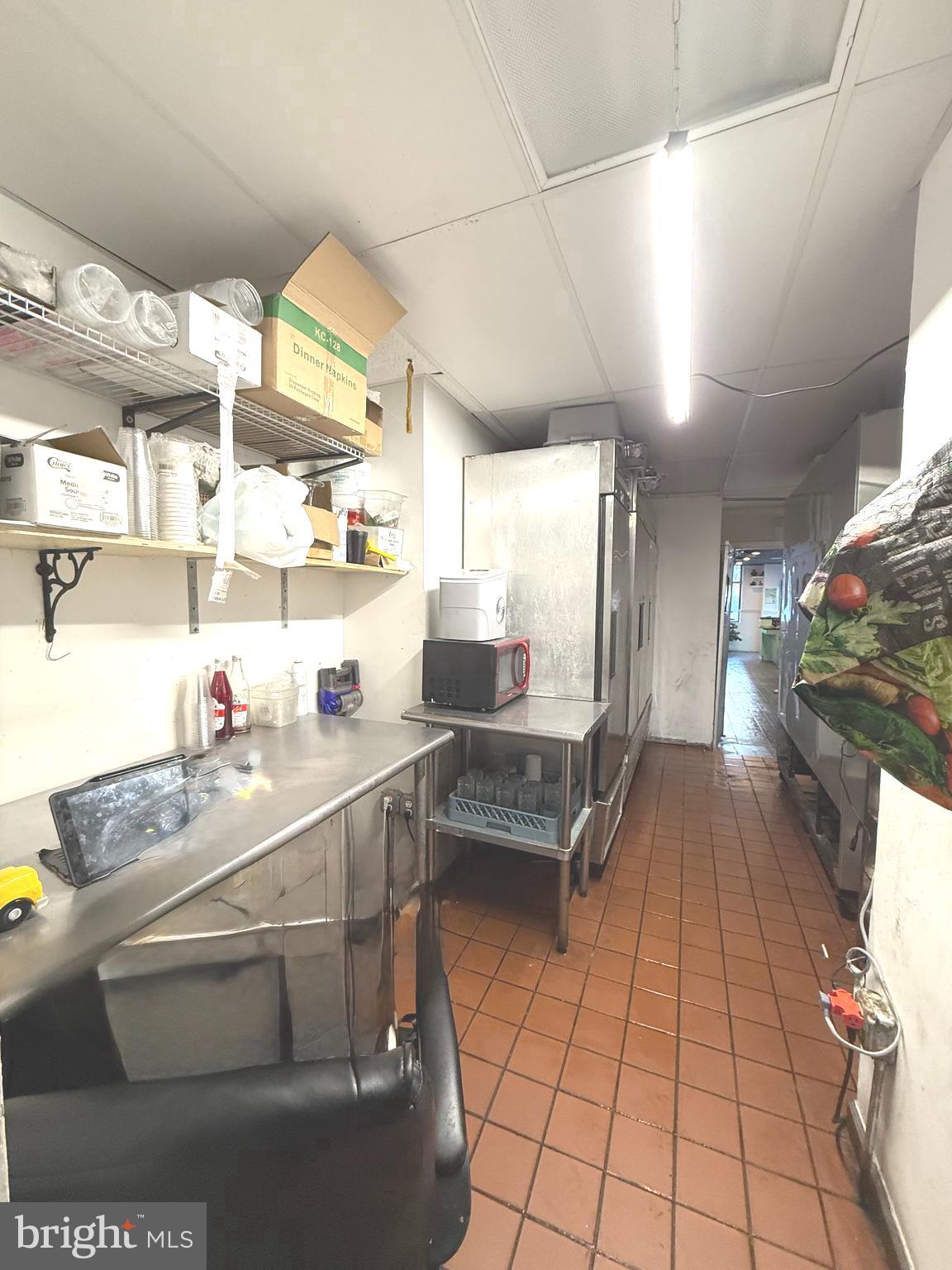 CENTER CITY - Commercial Sale