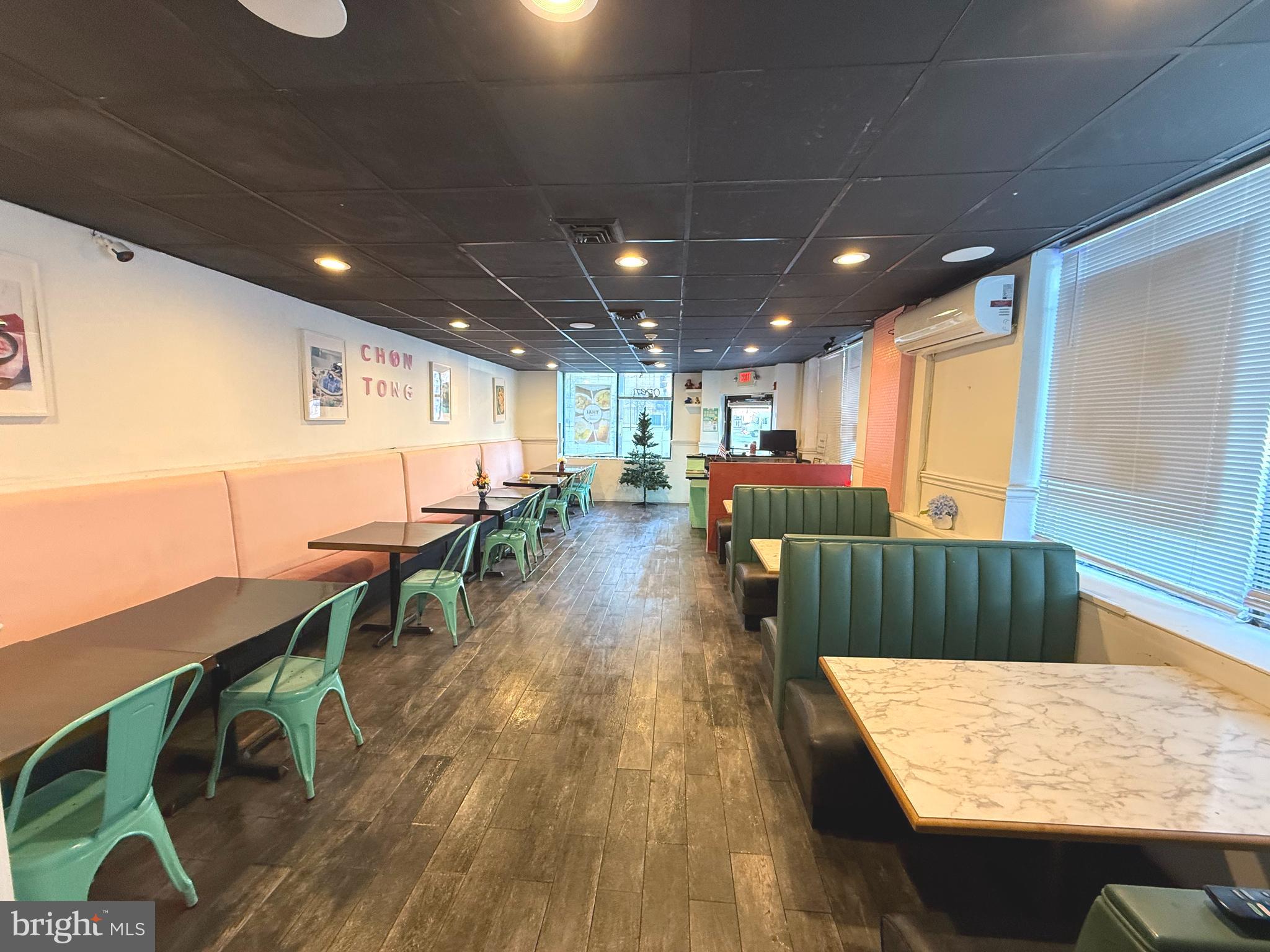 CENTER CITY - Commercial Sale