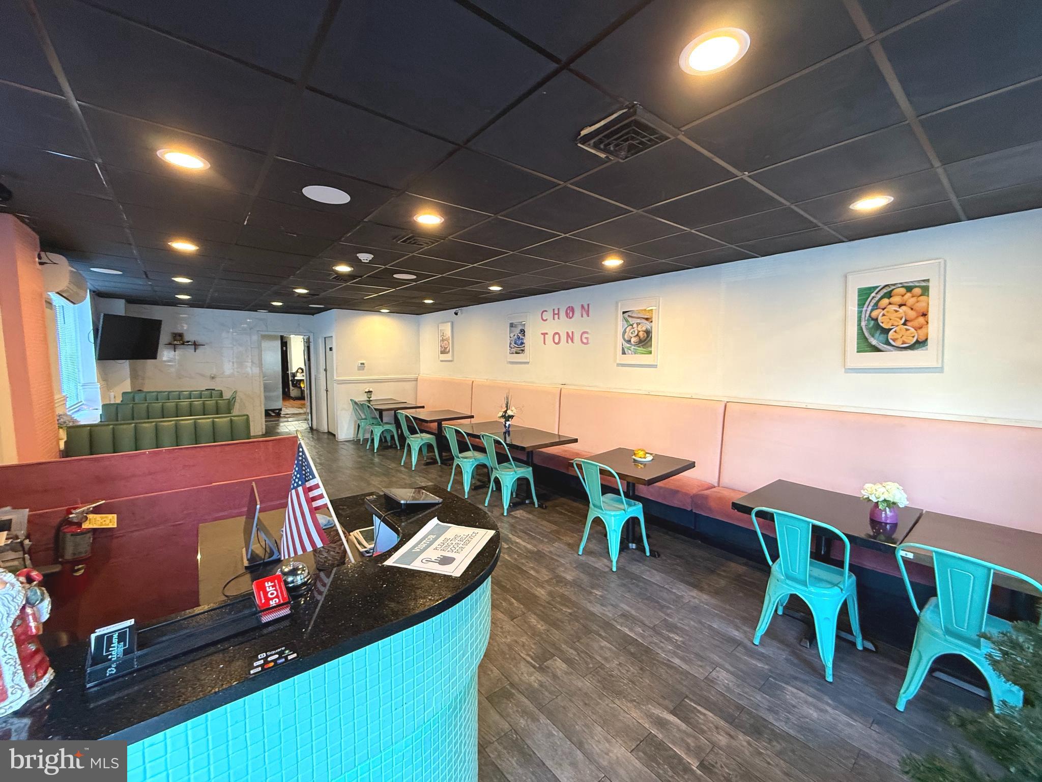 CENTER CITY - Commercial Sale