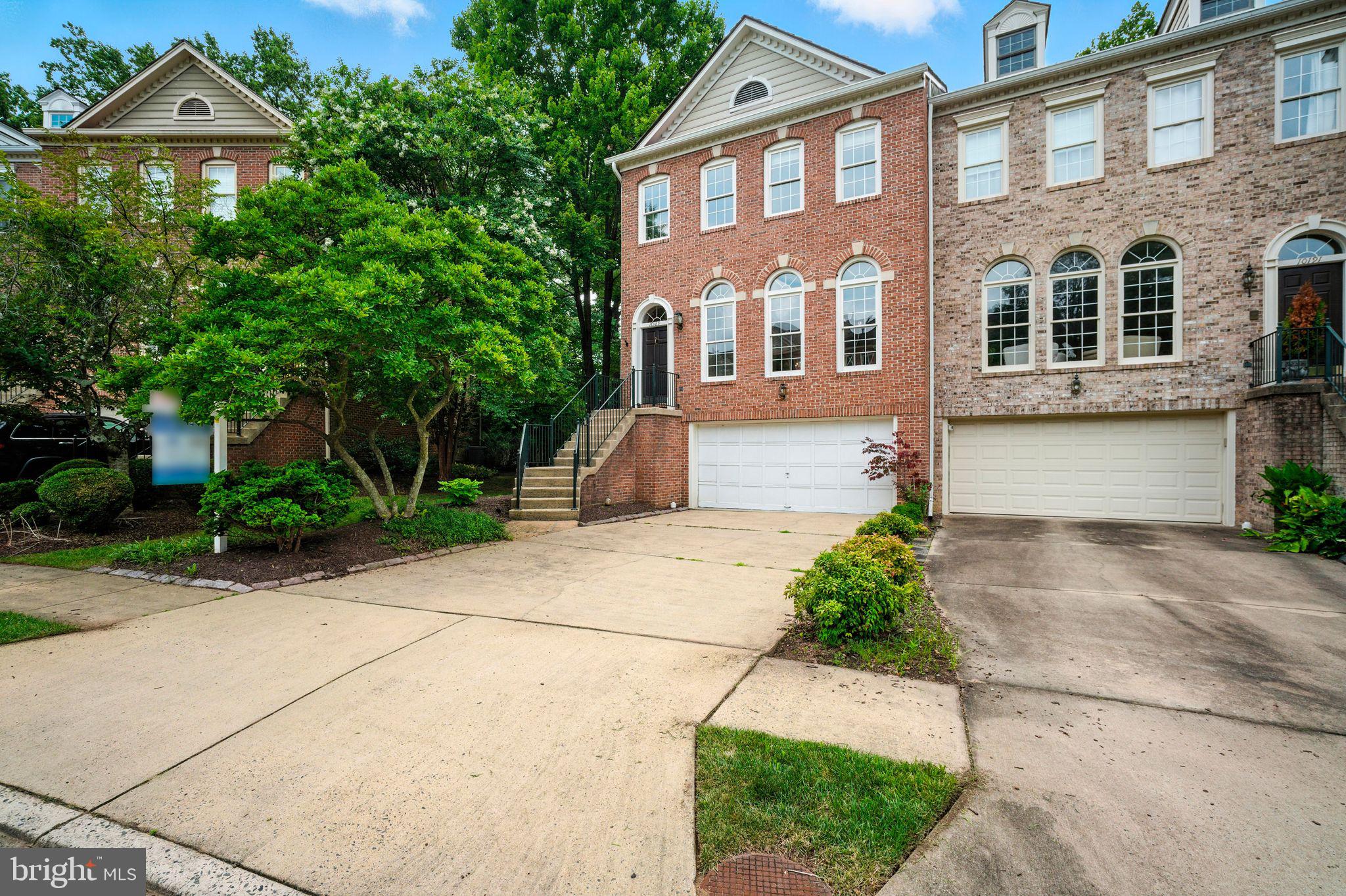 10189 CASTLEWOOD LANE