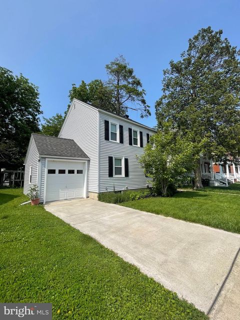 1221 ELM AVENUE LANCASTER PA 17603