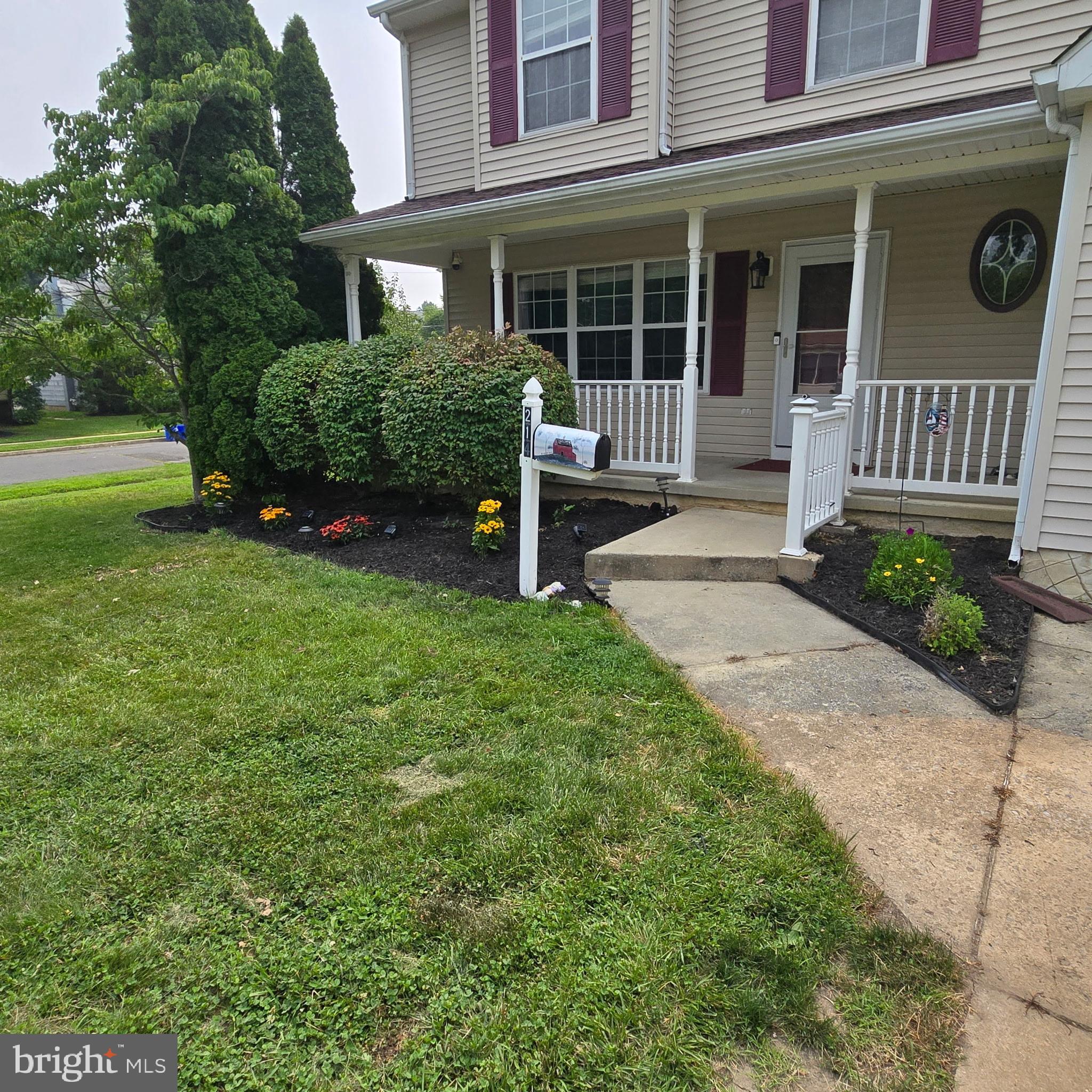 214 CHESTNUT AVENUE
