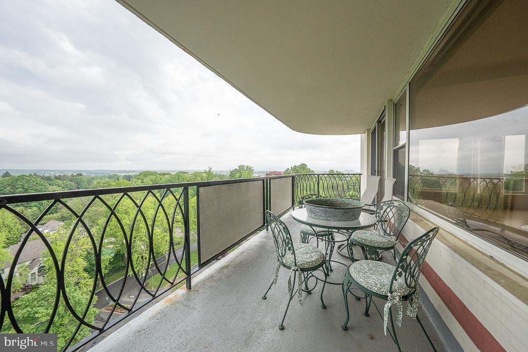 SUTTON TERRACE - Residential