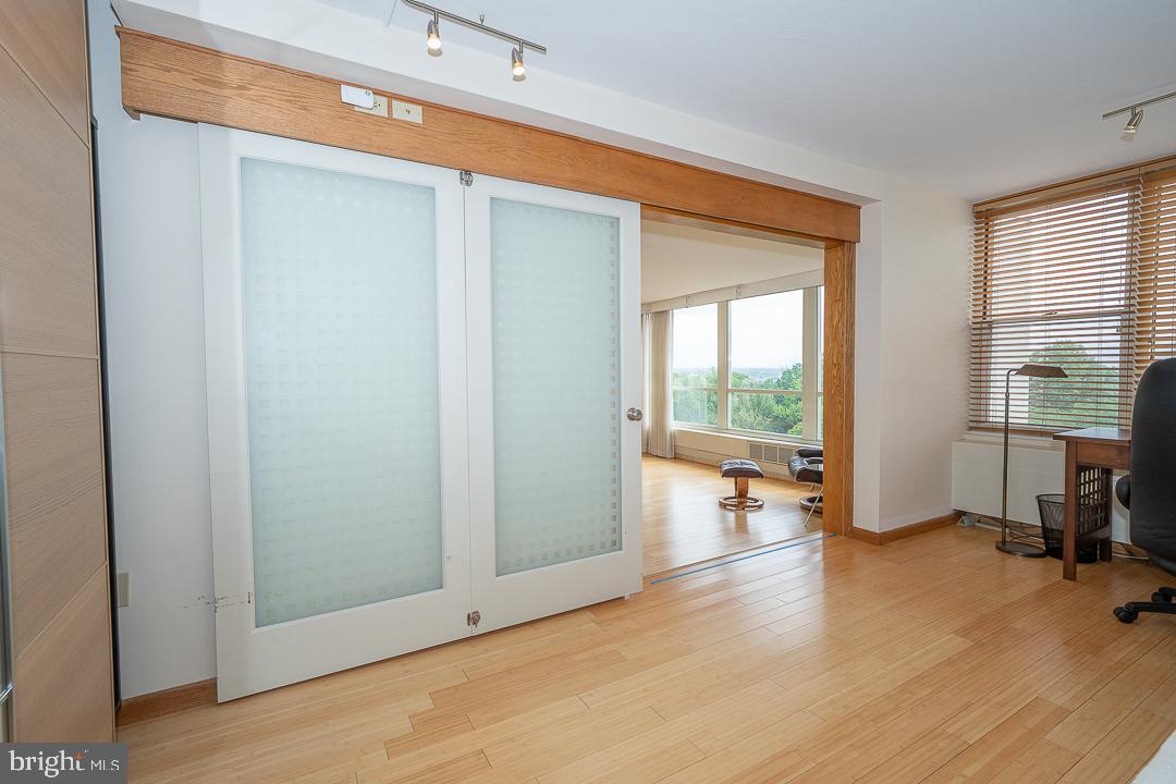 SUTTON TERRACE - Residential