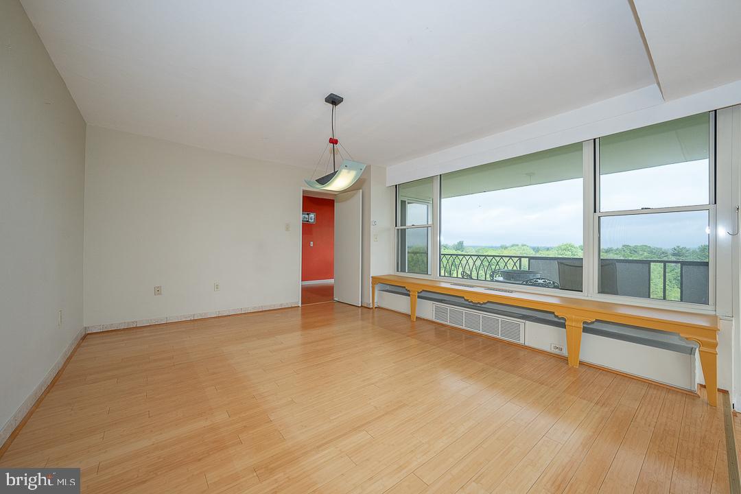SUTTON TERRACE - Residential