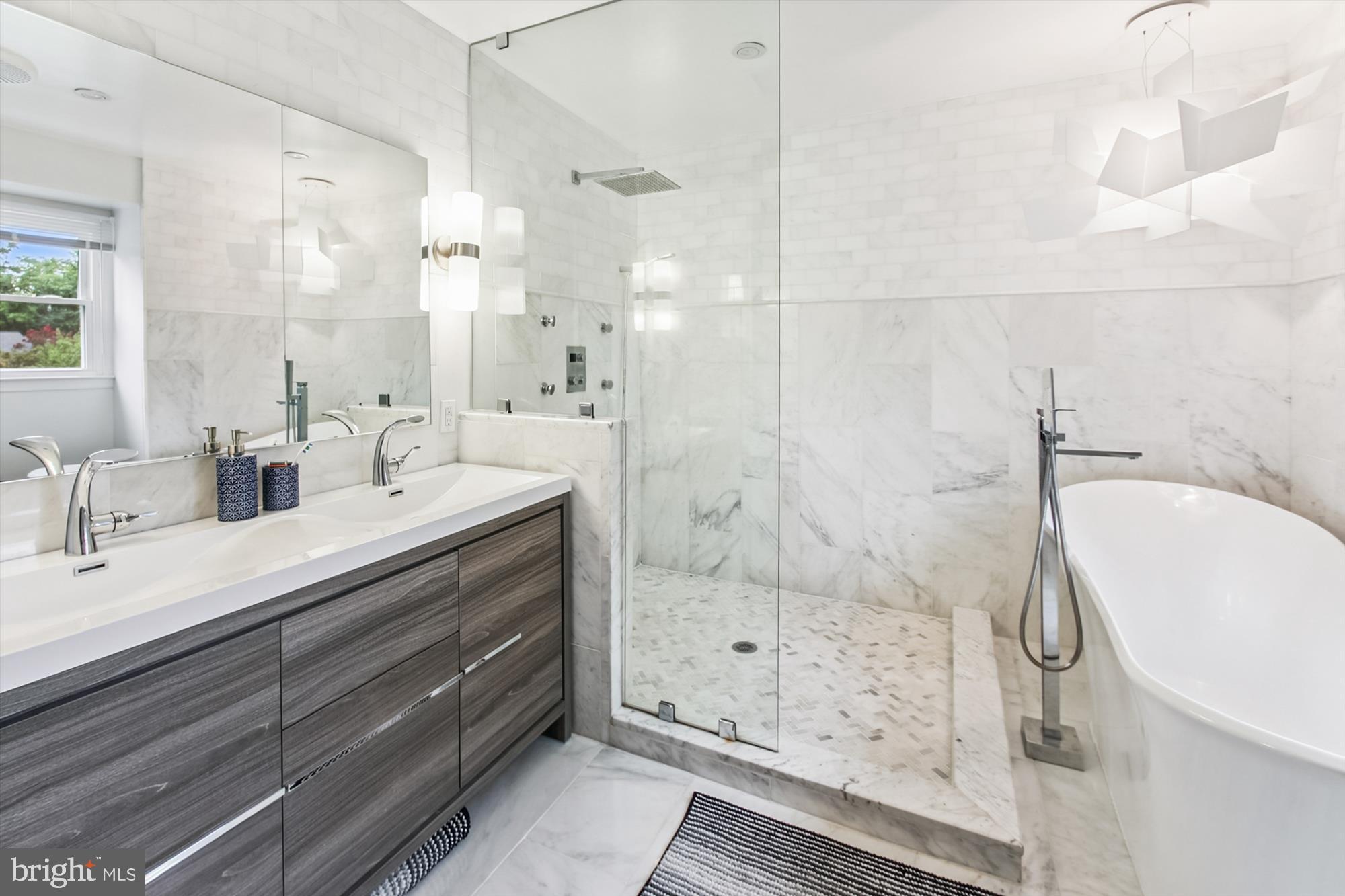 LAVALL - Residential