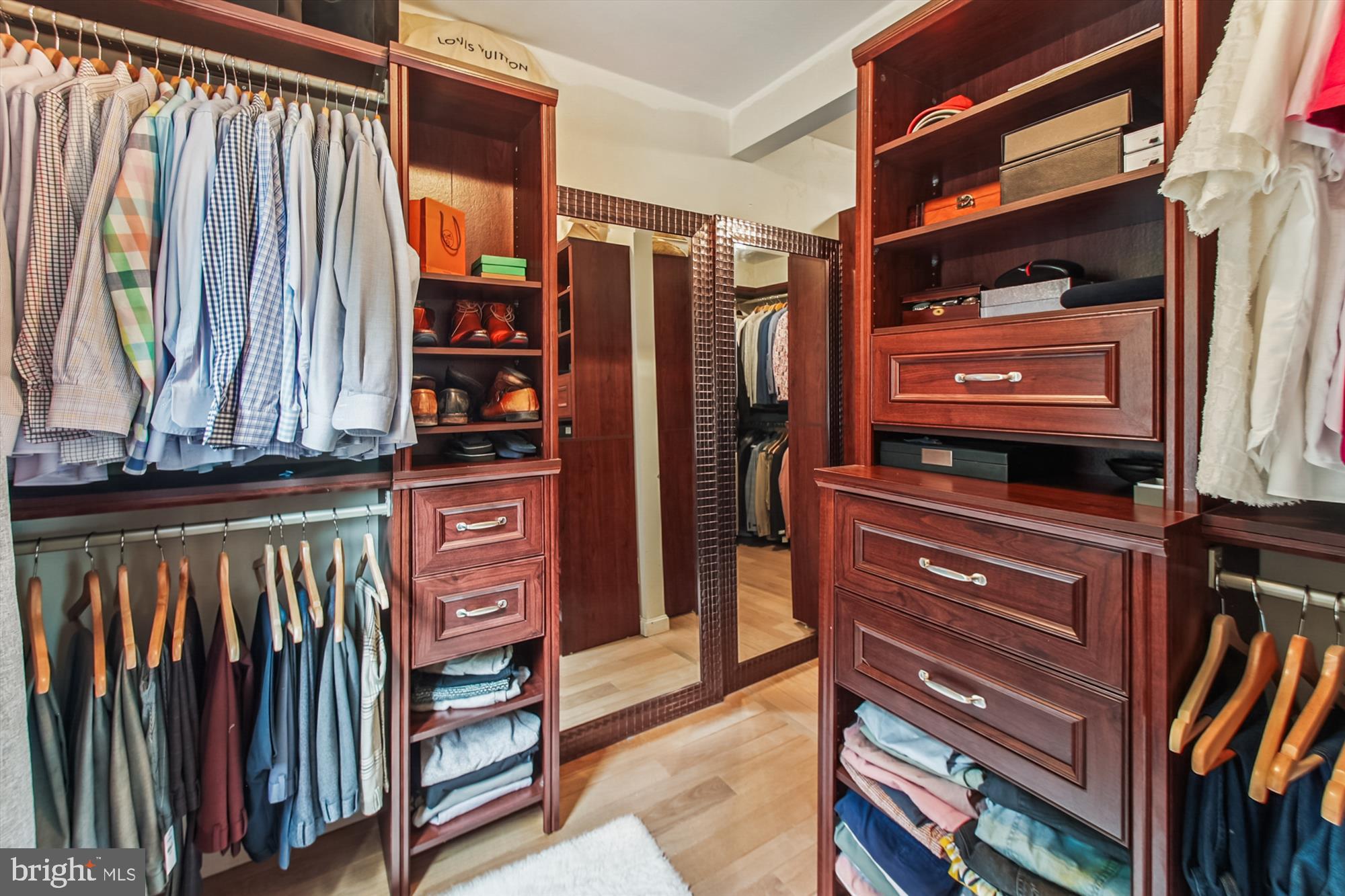 LAVALL - Residential