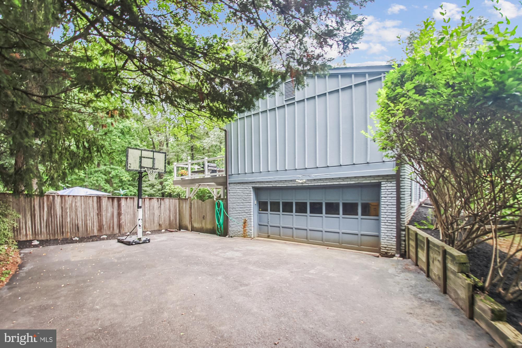 LAVALL - Residential