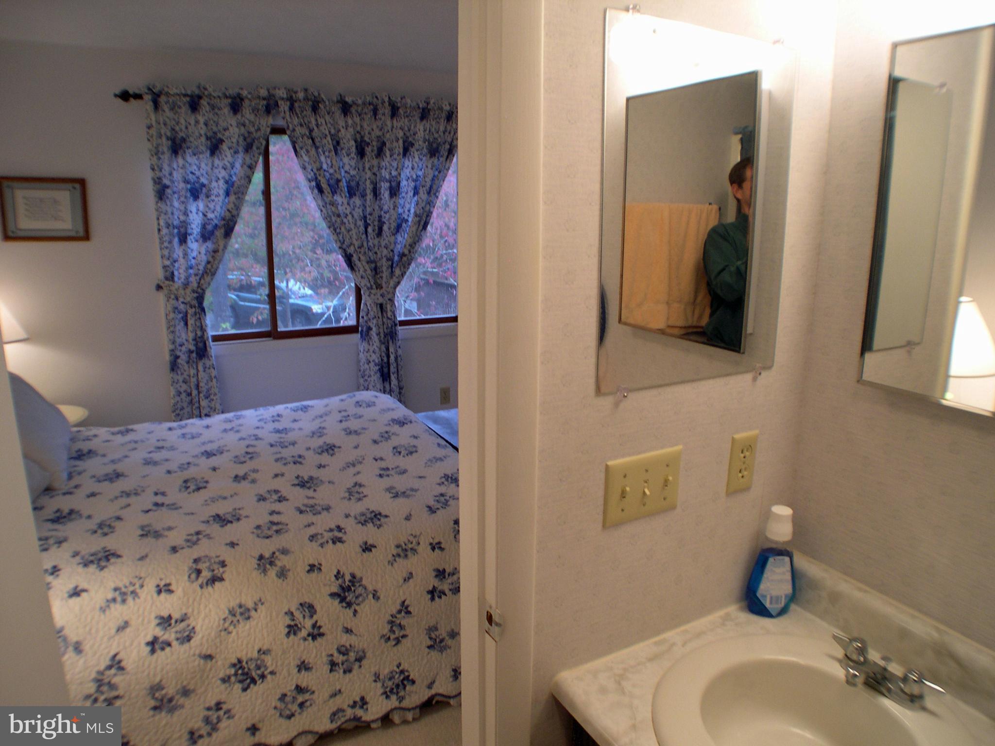 THE HILL - Residential