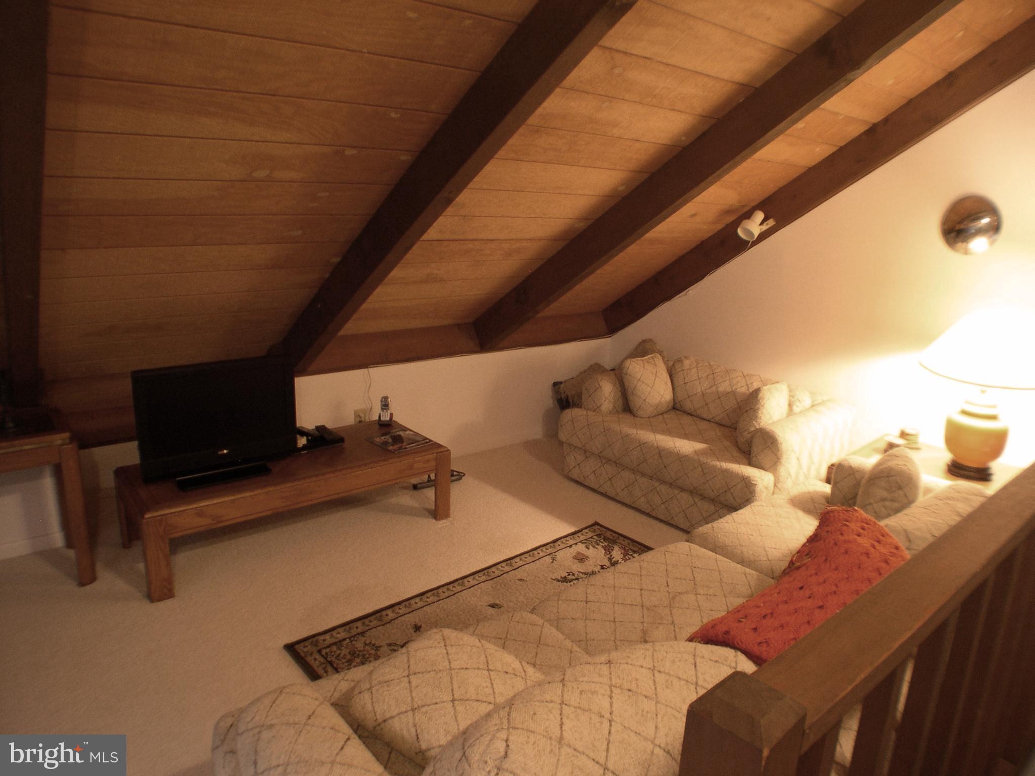 THE HILL - Residential