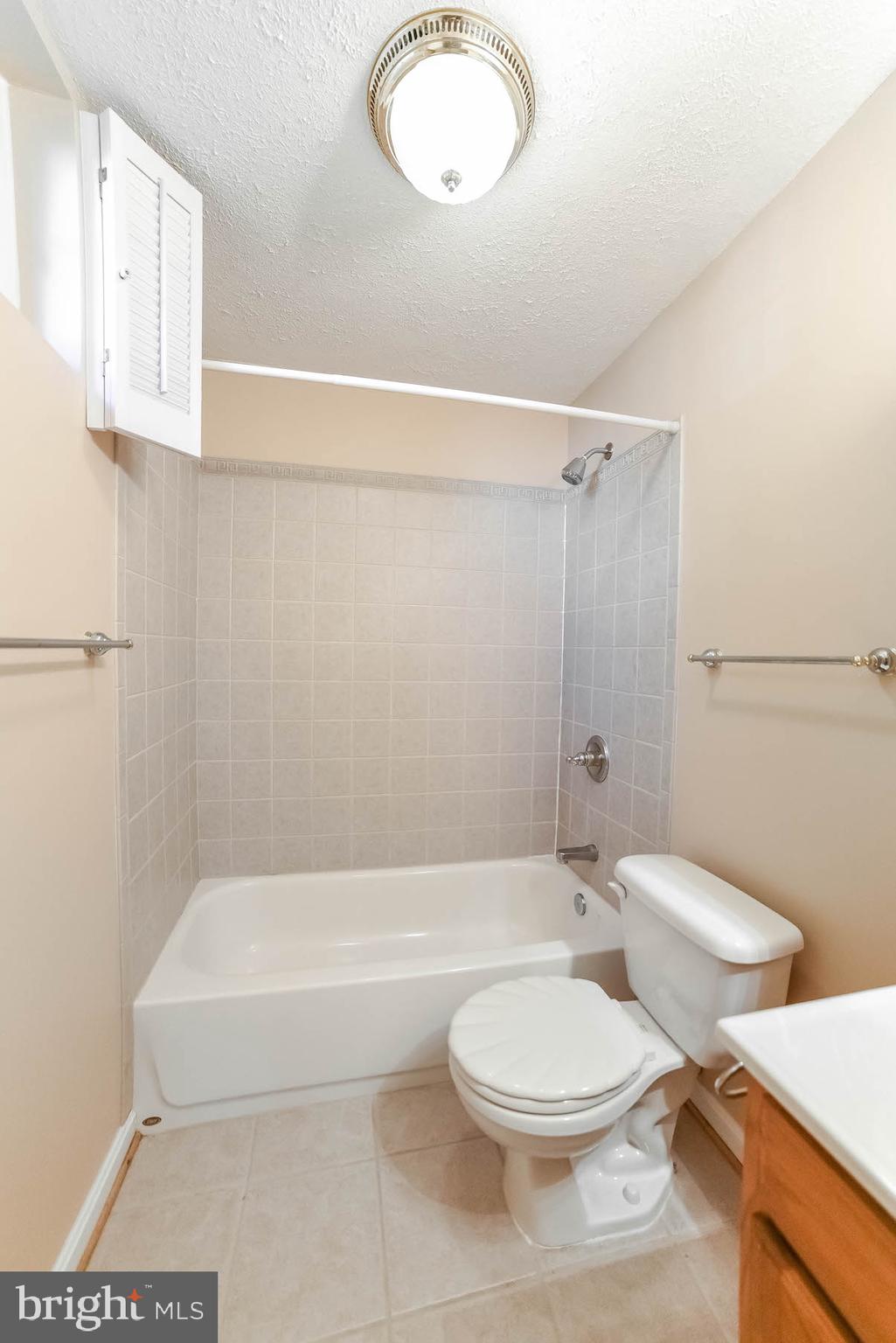 BAYVIEW HILLS - Residential