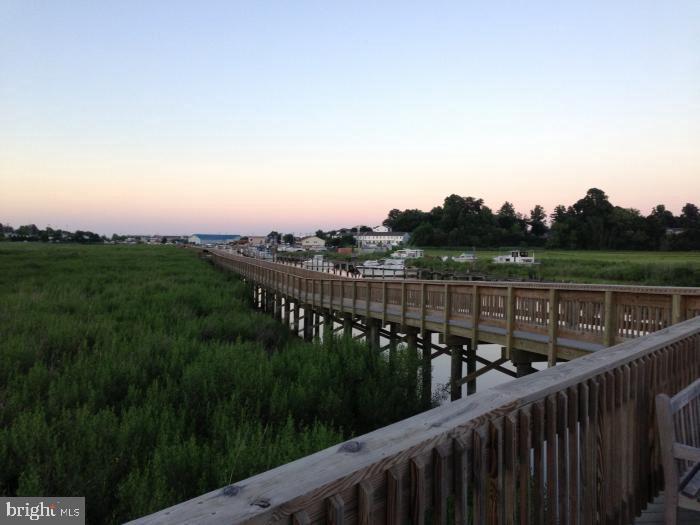 BAYVIEW HILLS - Residential