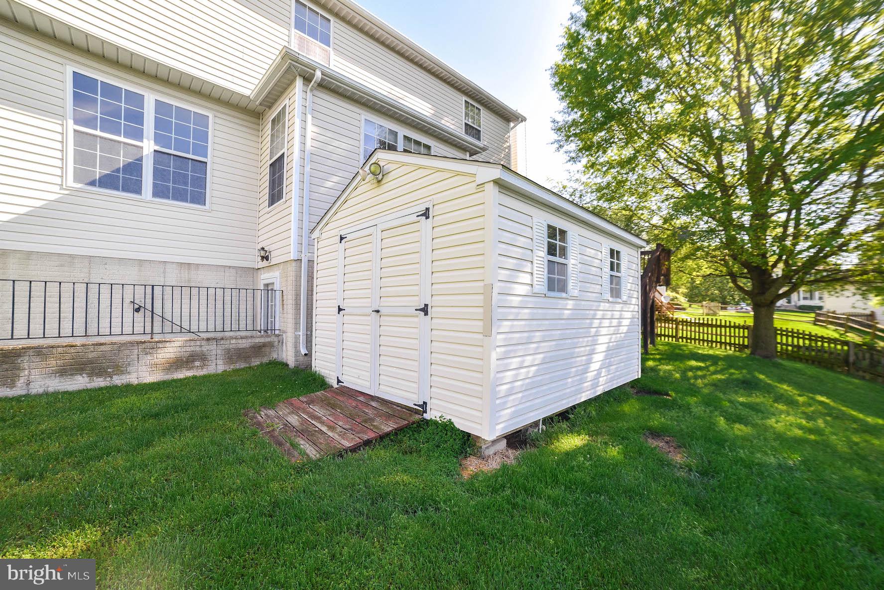 BAYVIEW HILLS - Residential