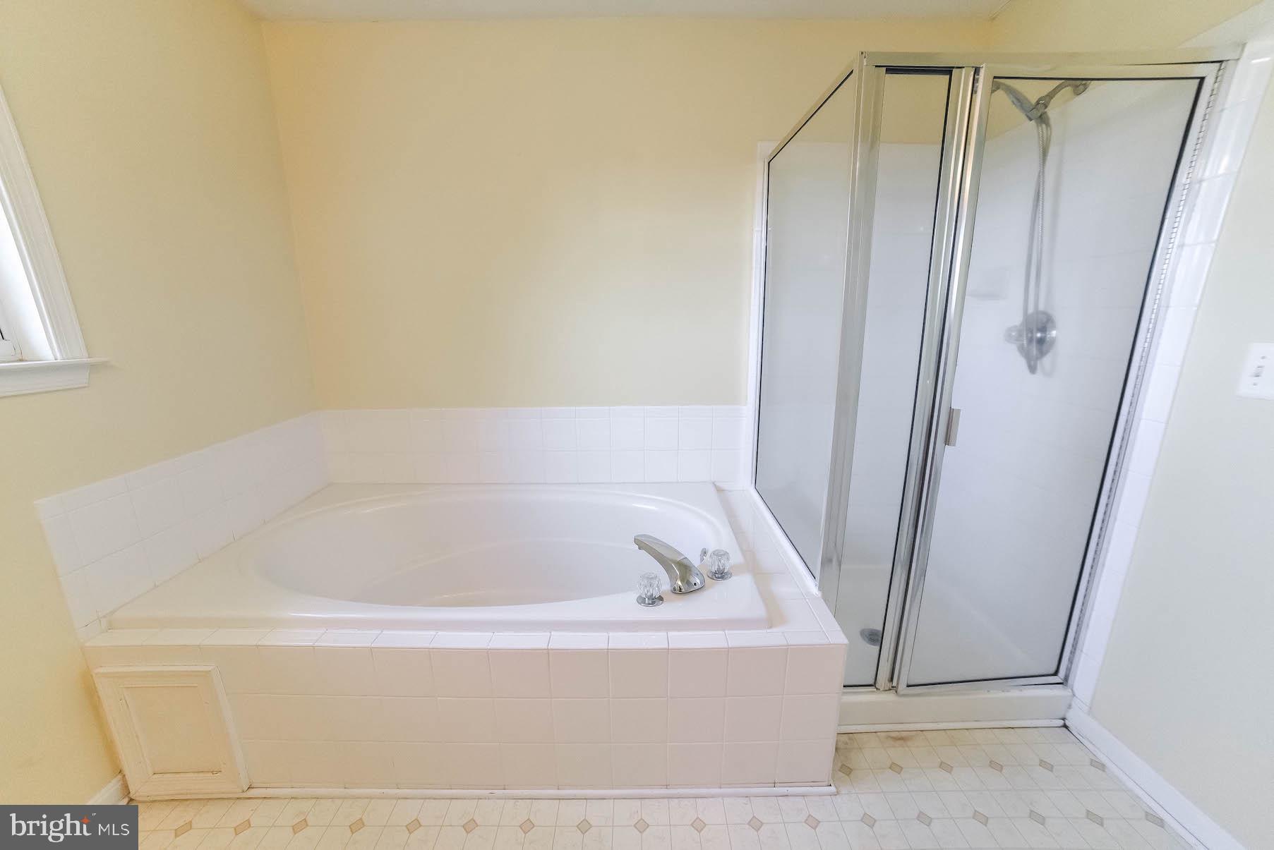 BAYVIEW HILLS - Residential