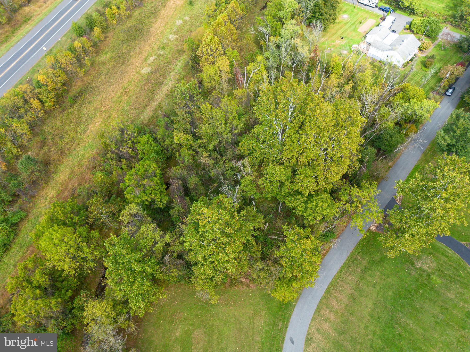 BEL AIR ACRES - Land