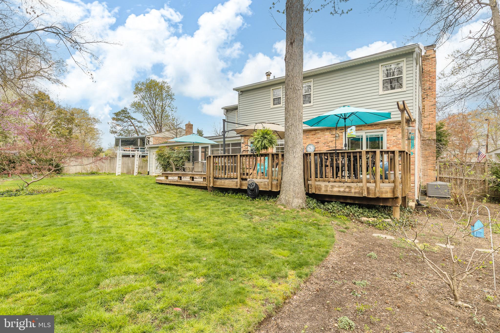 RIVERSIDE ESTATES - Residential