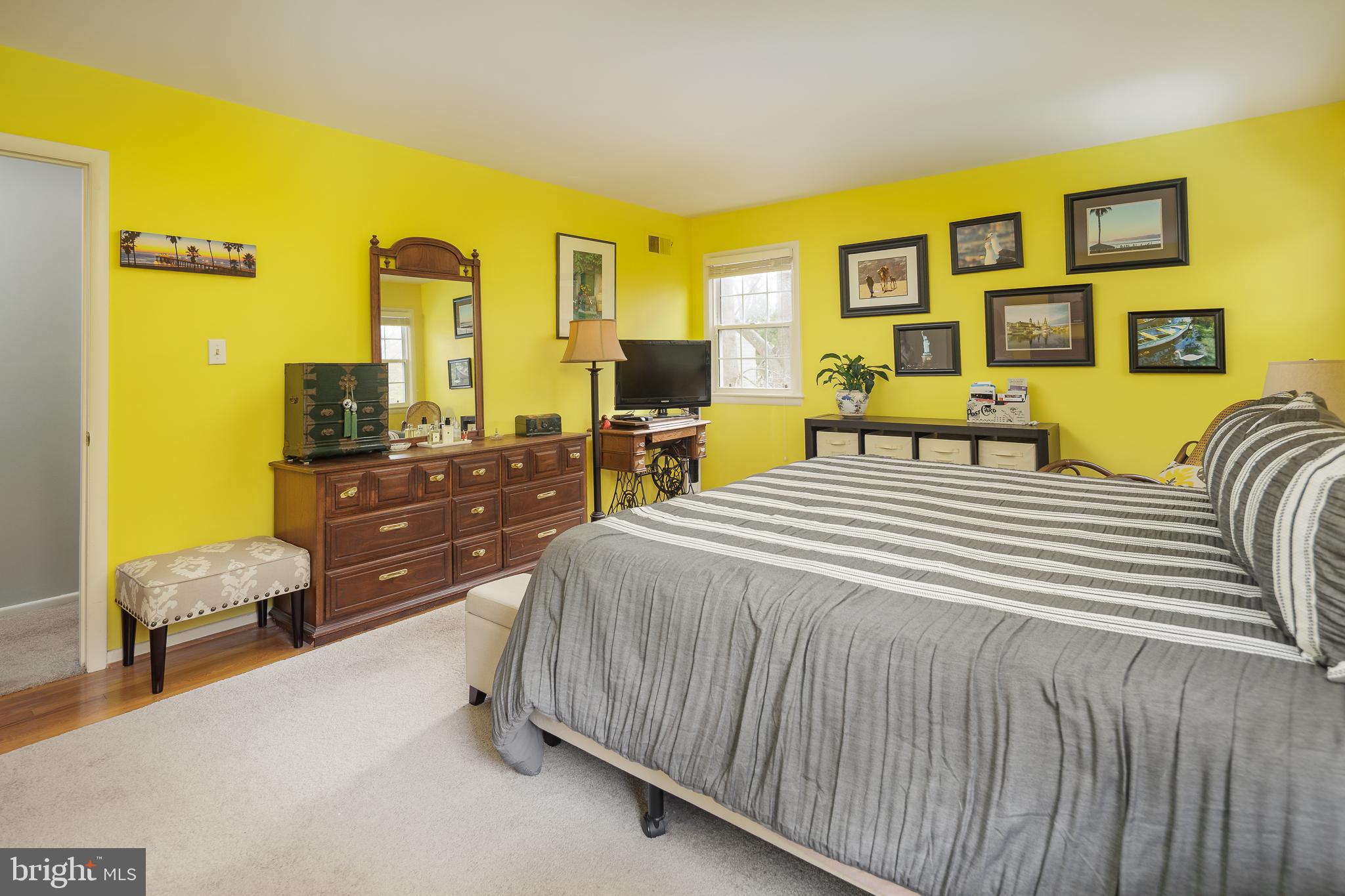 RIVERSIDE ESTATES - Residential