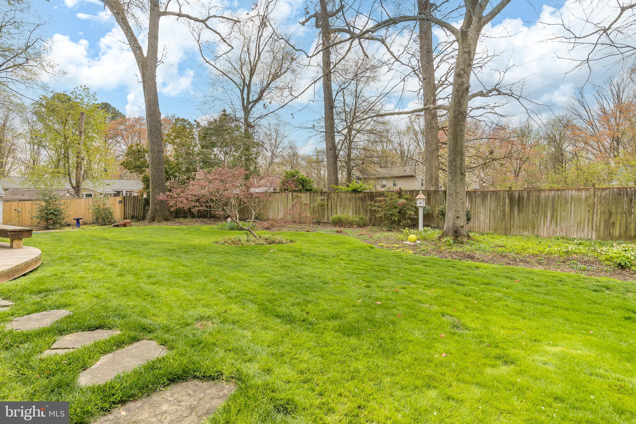 RIVERSIDE ESTATES - Residential