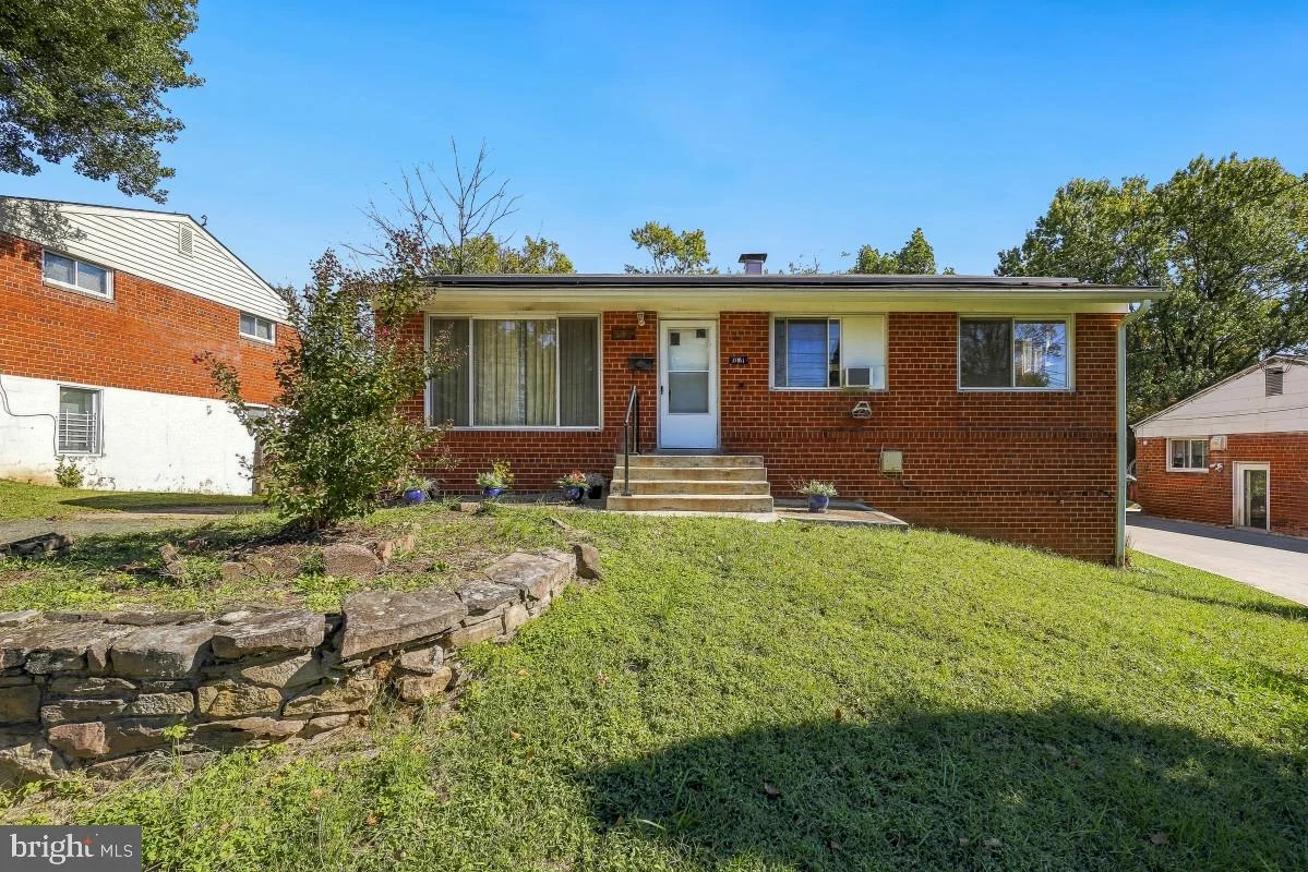 11811 Selfridge Road