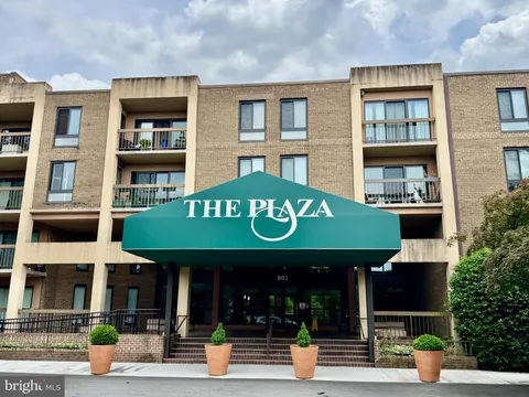 805 N Howard Street Unit 446, Alexandria, VA MLS: VAAX2045386