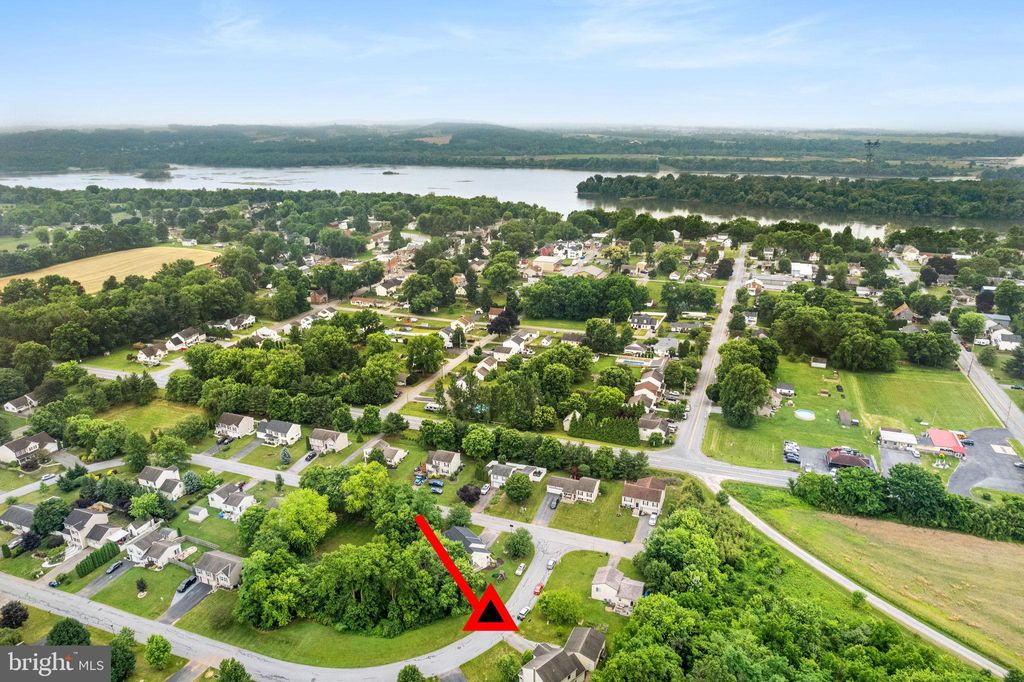 Photo of 118 Commodore Drive, Bainbridge, PA 17502 (MLS # PALA2051010)