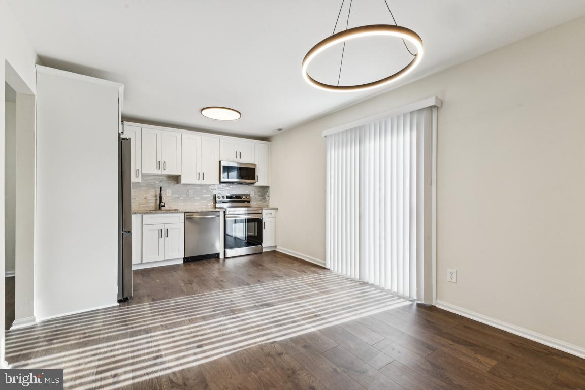 13723 AUTUMN VALE COURT