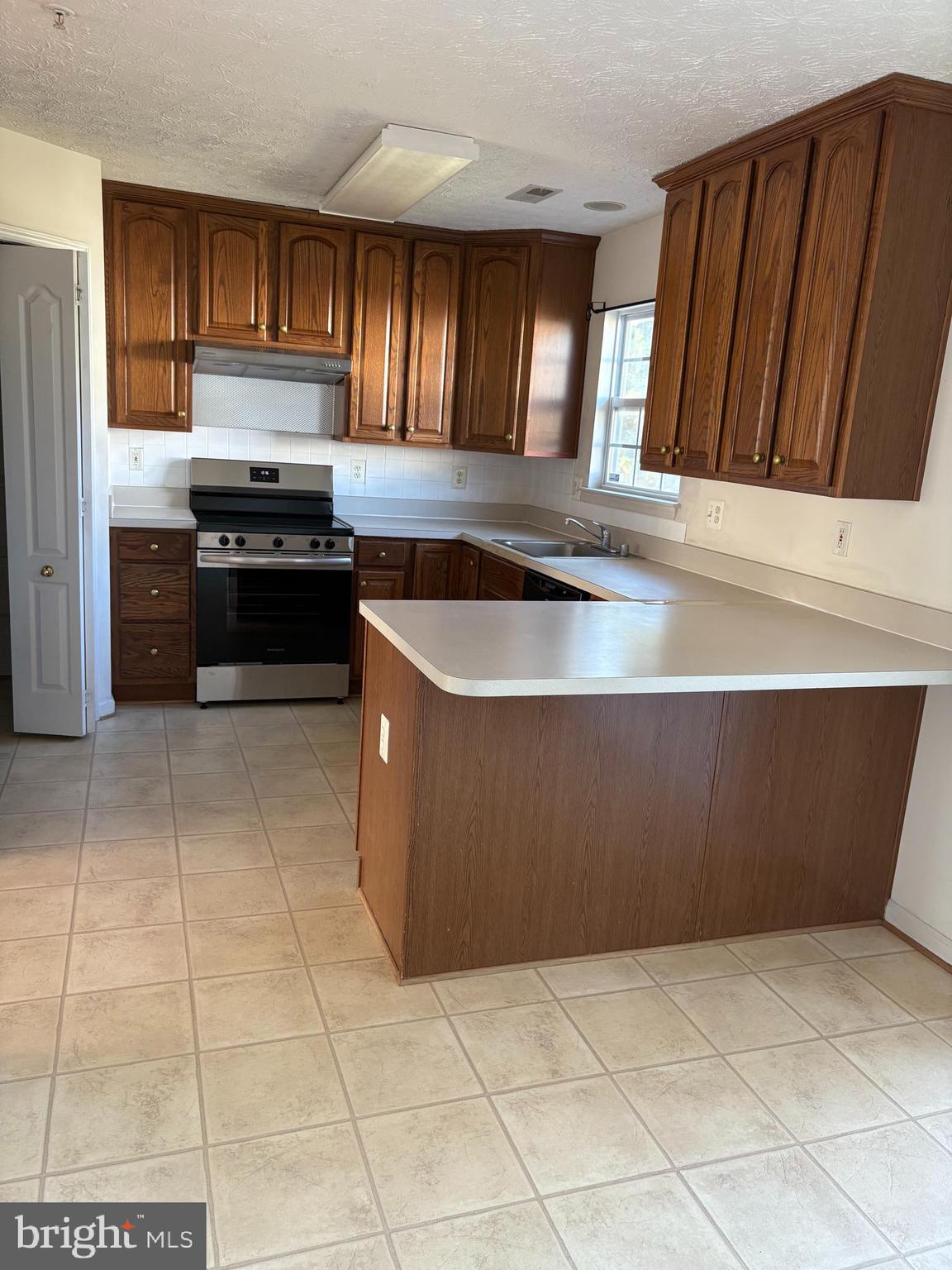 WOODLAND PARK - Residential Lease