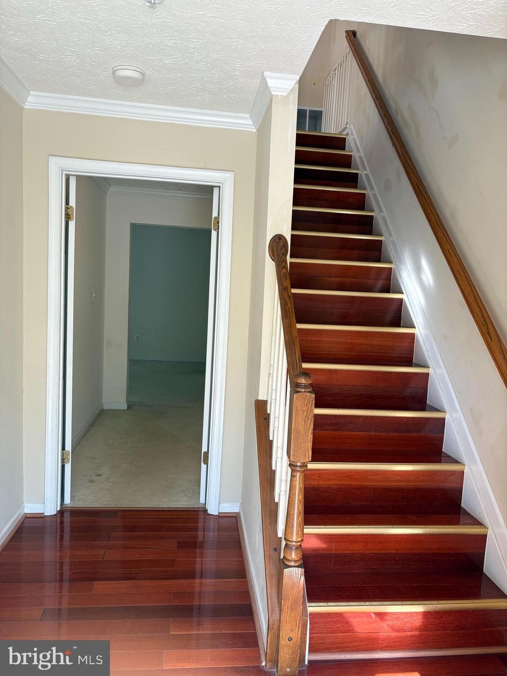 Photo of 8817 Hawthorne Court, ELLICOTT CITY, MD 21043 (MLS # MDHW2061418)