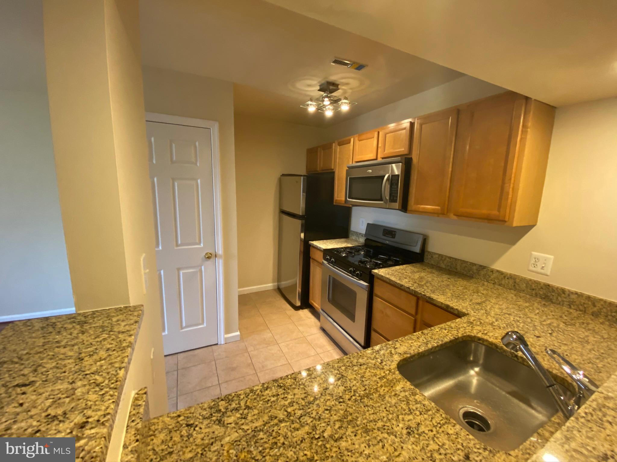 MARKHAM VIEW CONDOMINIUMS - Residential