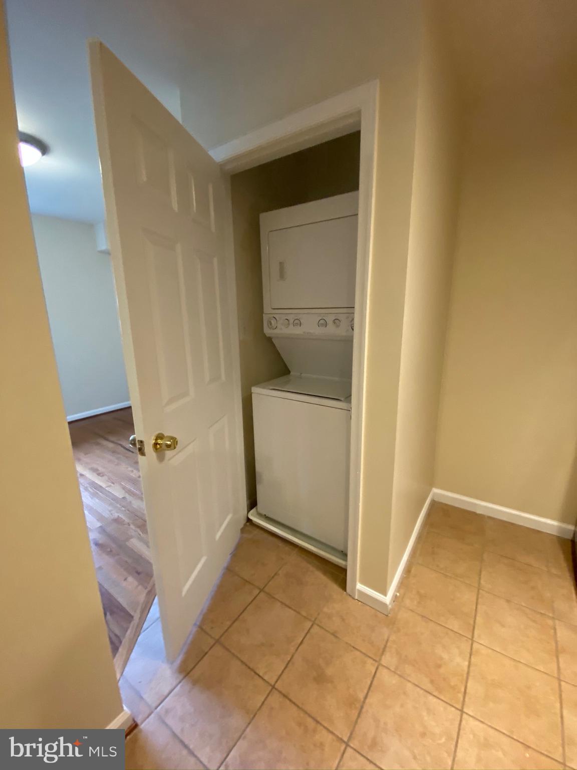 MARKHAM VIEW CONDOMINIUMS - Residential