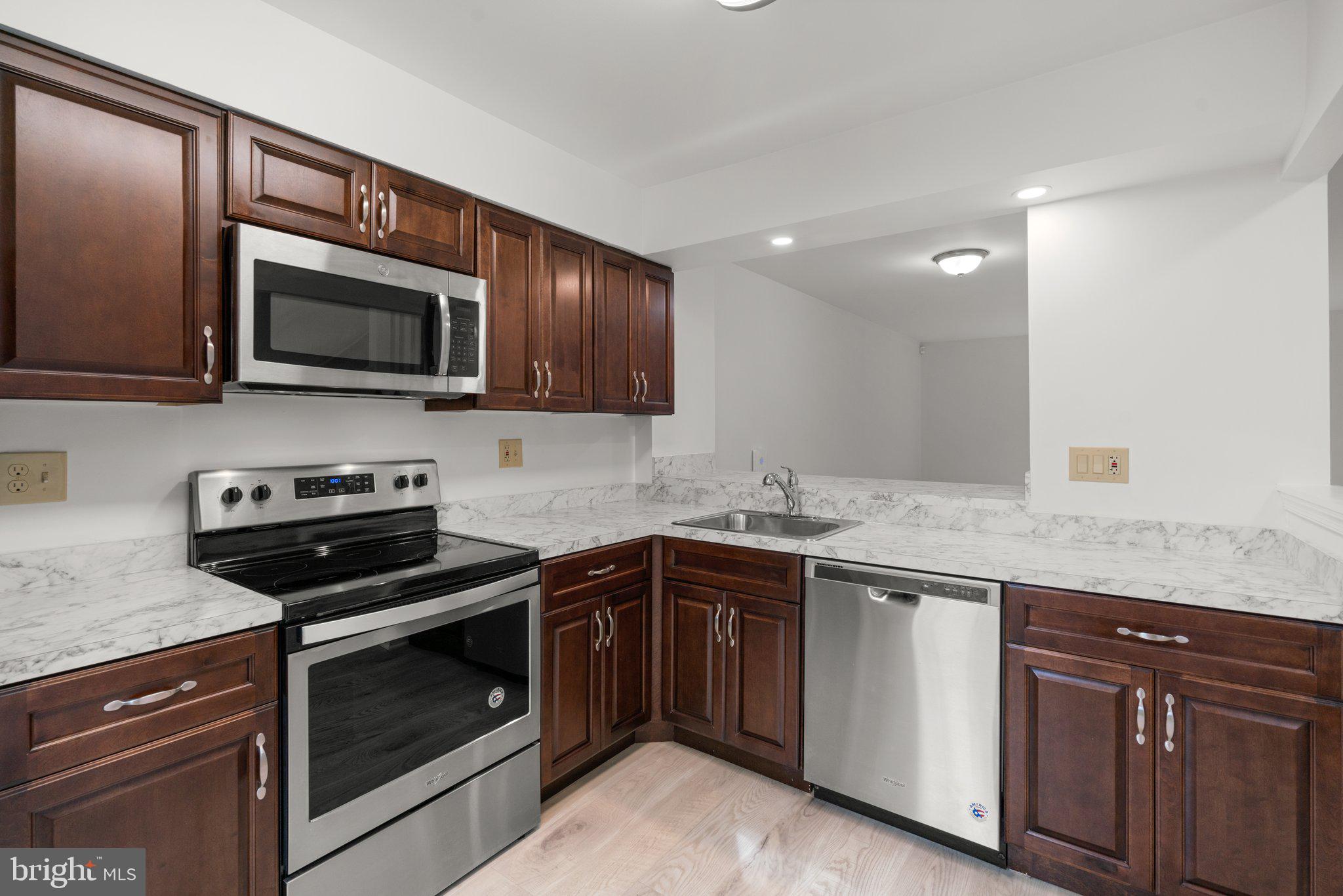 WATERFORD PLACE - Residential