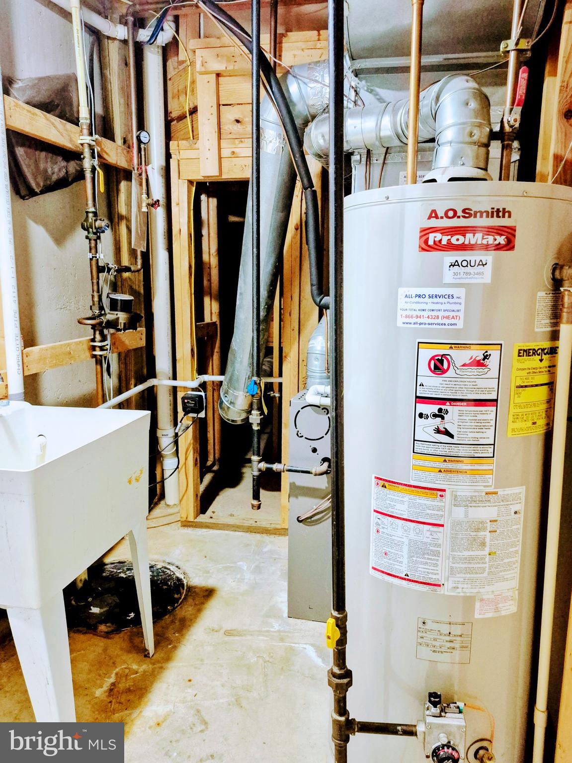 LANDOVER MEWS-PLAT FIVE> - Residential